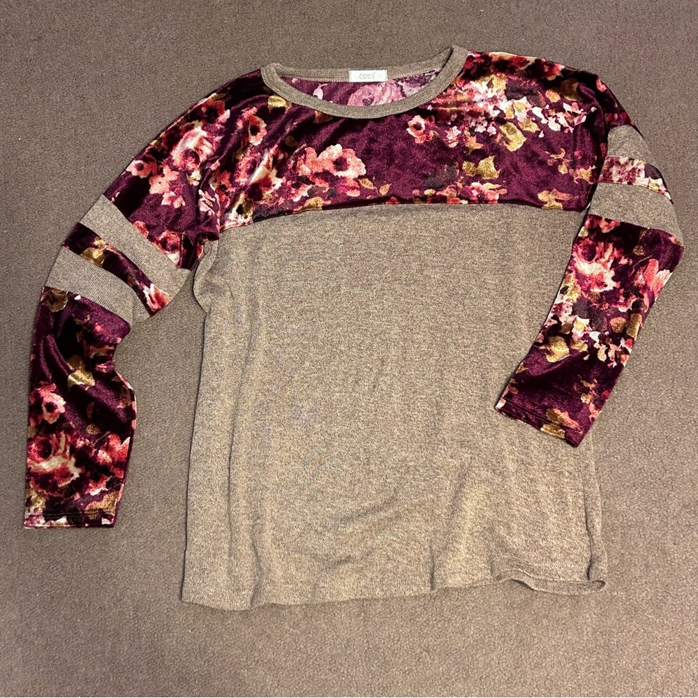 Burgundy Velvet Floral and Gold/Tan Stretch Ladies Top Size M/L Long Sleeved